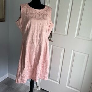 NWT Eva Mendes Dress. Sleeveless. Pink. Fully lined. Zipper close. Size 20